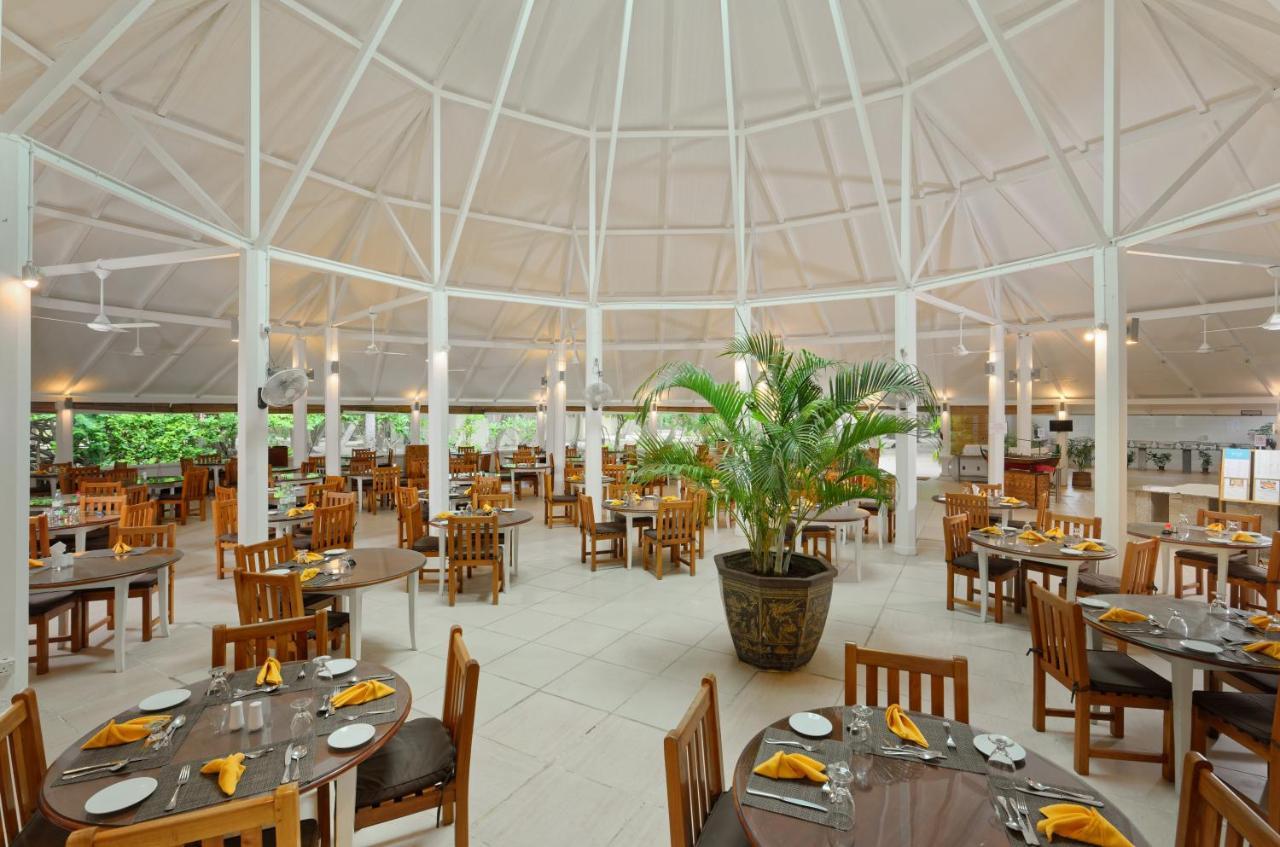 Embudu Village Resort Embudu Island