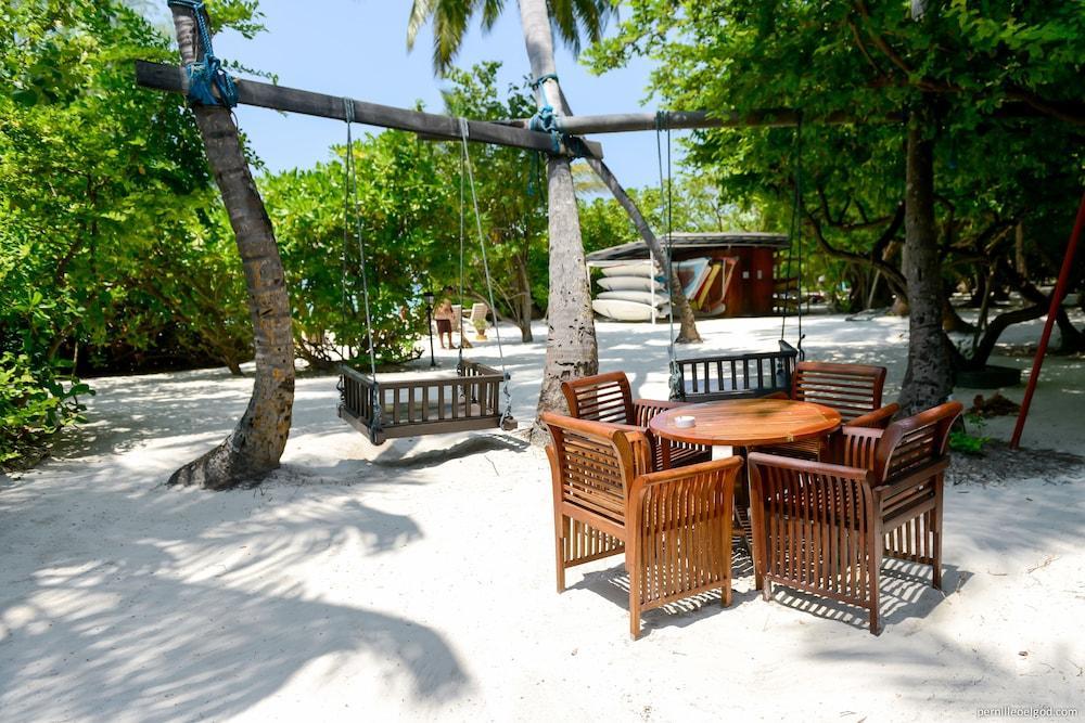 Embudu Village 3*