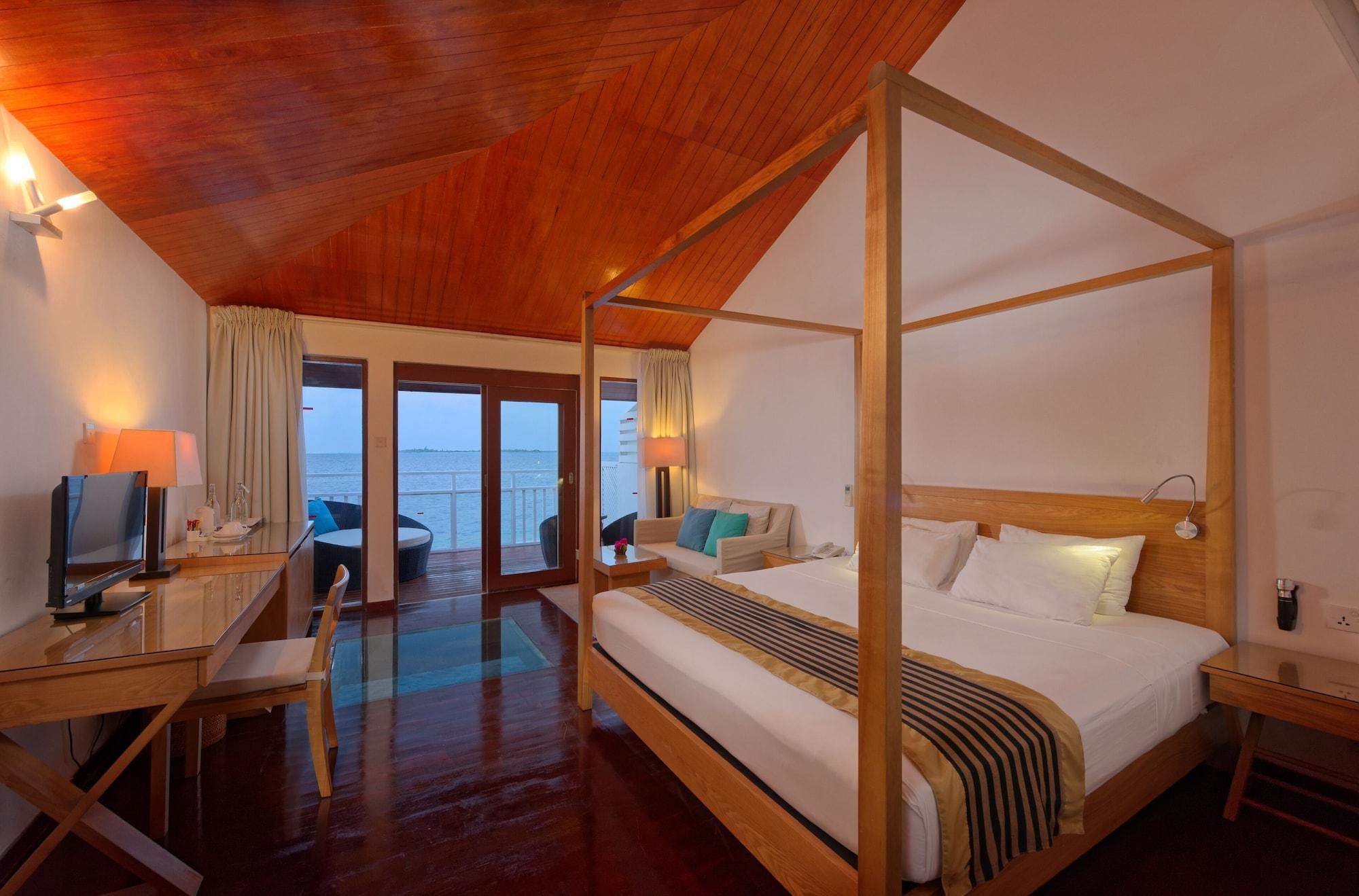 Embudu Village Resort Embudu Island