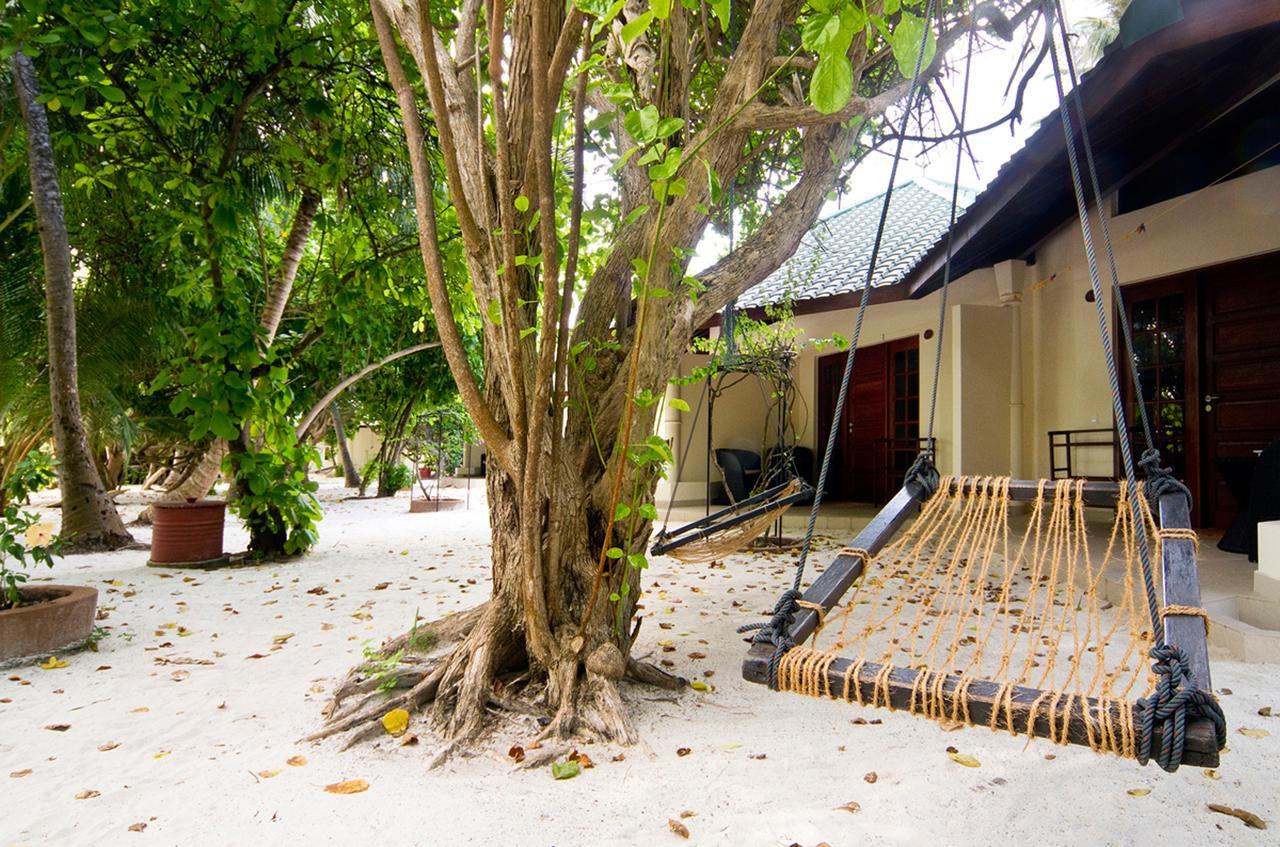 Resort Embudu Village 3*