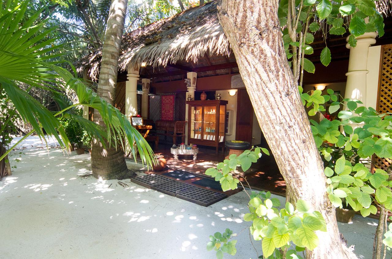 Resort Embudu Village